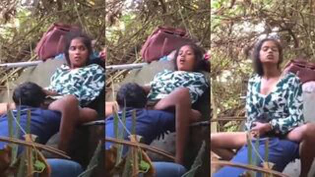 Horny Tamil college girl’s pussy licked and eaten by junior guy