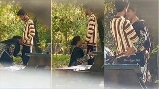 Cute Lovers Outdoor Public Blowjob Secretly Captured Viral