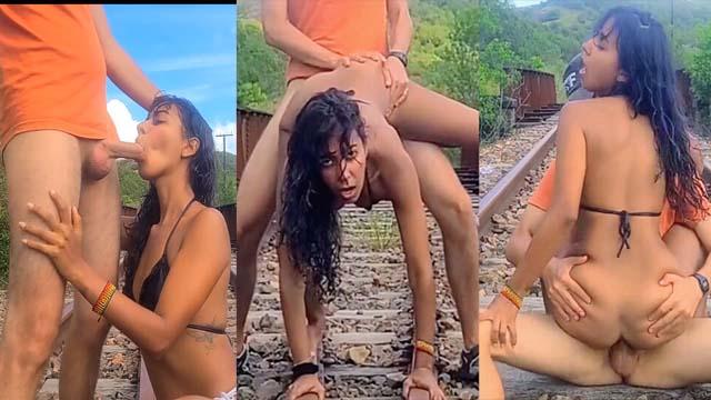 Indian Railway Outdoor Deepthroat NRI BF Intense Deeper Fuck